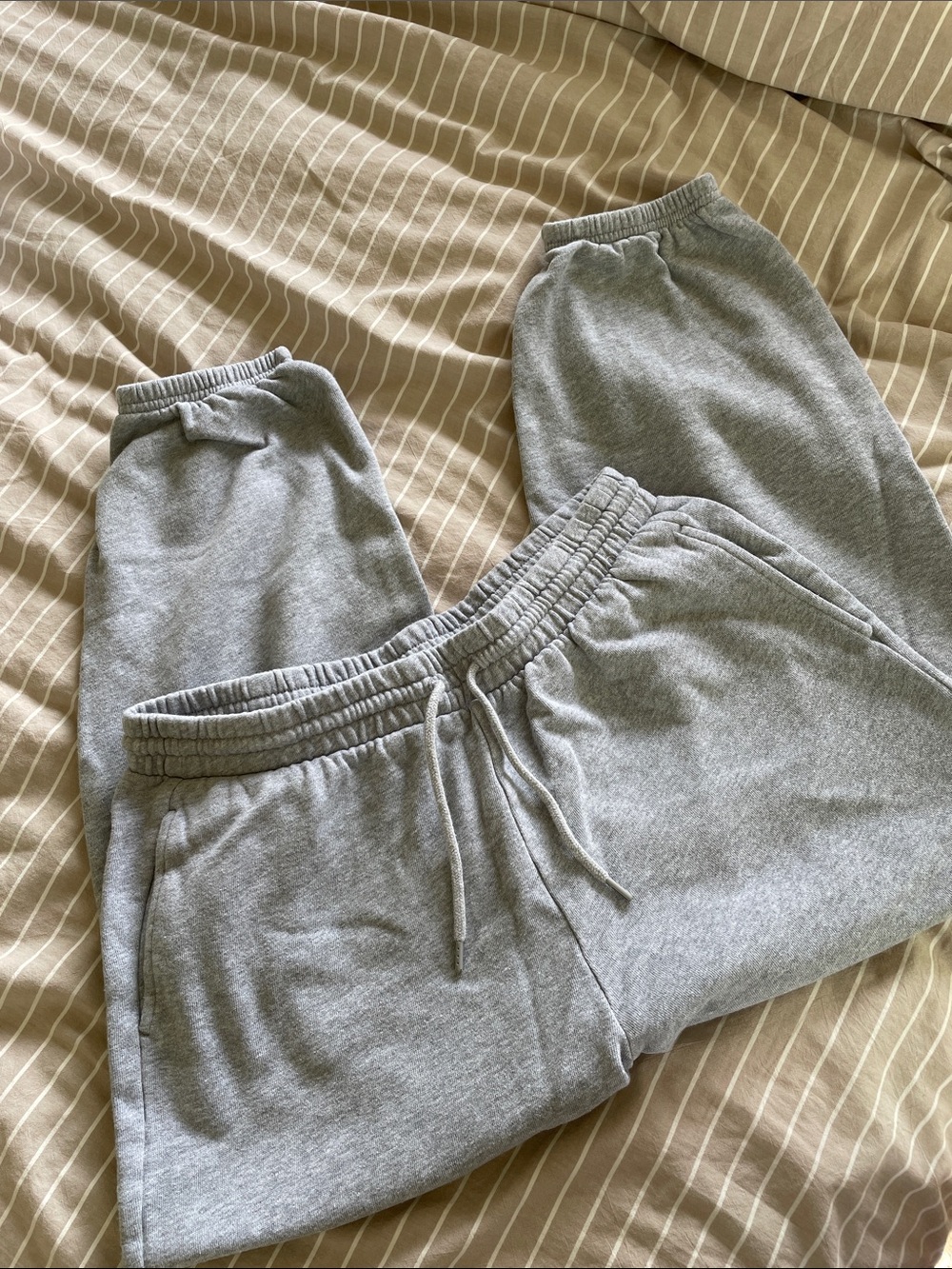 Old Navy Light Gray Ribbed Waist Sweatpants